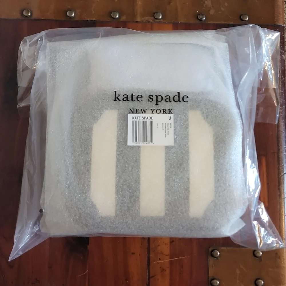 Kate Spade traveler trunk crossbody bag - Picture 4 of 5